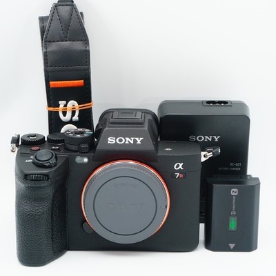 ''Near Mint'' Sony Alpha A7R V Full Frame ILCE-7RM5 English OK #06014