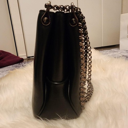 Borsa a tracolla Christian Louboutin TRILOUBI borchie a punta 2 vie nera USATA - Foto 4 di 24