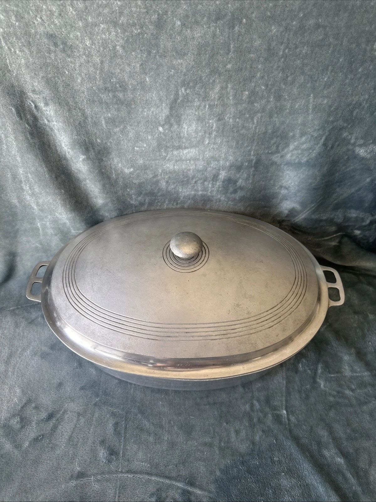 Wagner Ware Sidney O 268 Oval Roaster Dutch Oven Baster w/Lid NO TRIVET 17”