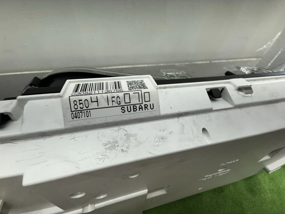 Cuadro de instrumentos Subaru Impreza WRX STi 2008-2014 OEM USDM 113689 millas Foto 4 de 4