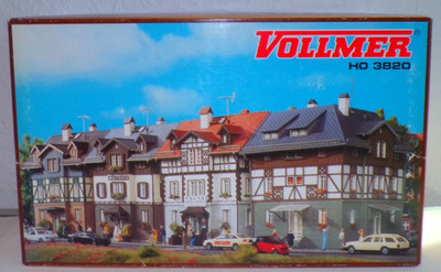 Vollmer H0 3820 Hauptstrasse 1-7 siehe Foto in OVP PK5423