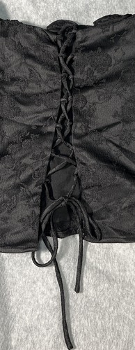 LULUS Women’s Size Med. Off The Shoulder Blouse Crop NWT Tie-up On Back - Picture 4 of 8