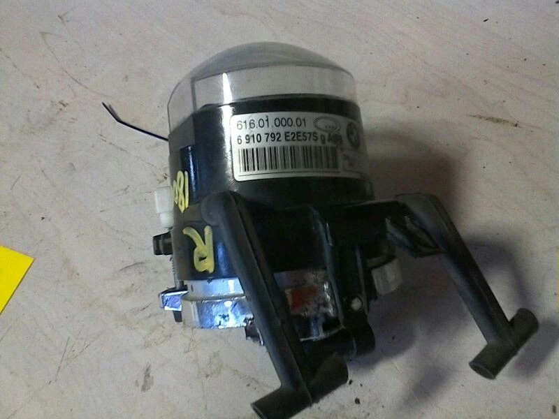 Противотуманные фары для правостороннего пассажира/парковки подходят для BMW M5 306629 06–10 годов выпуска - Изображение 4 из 4