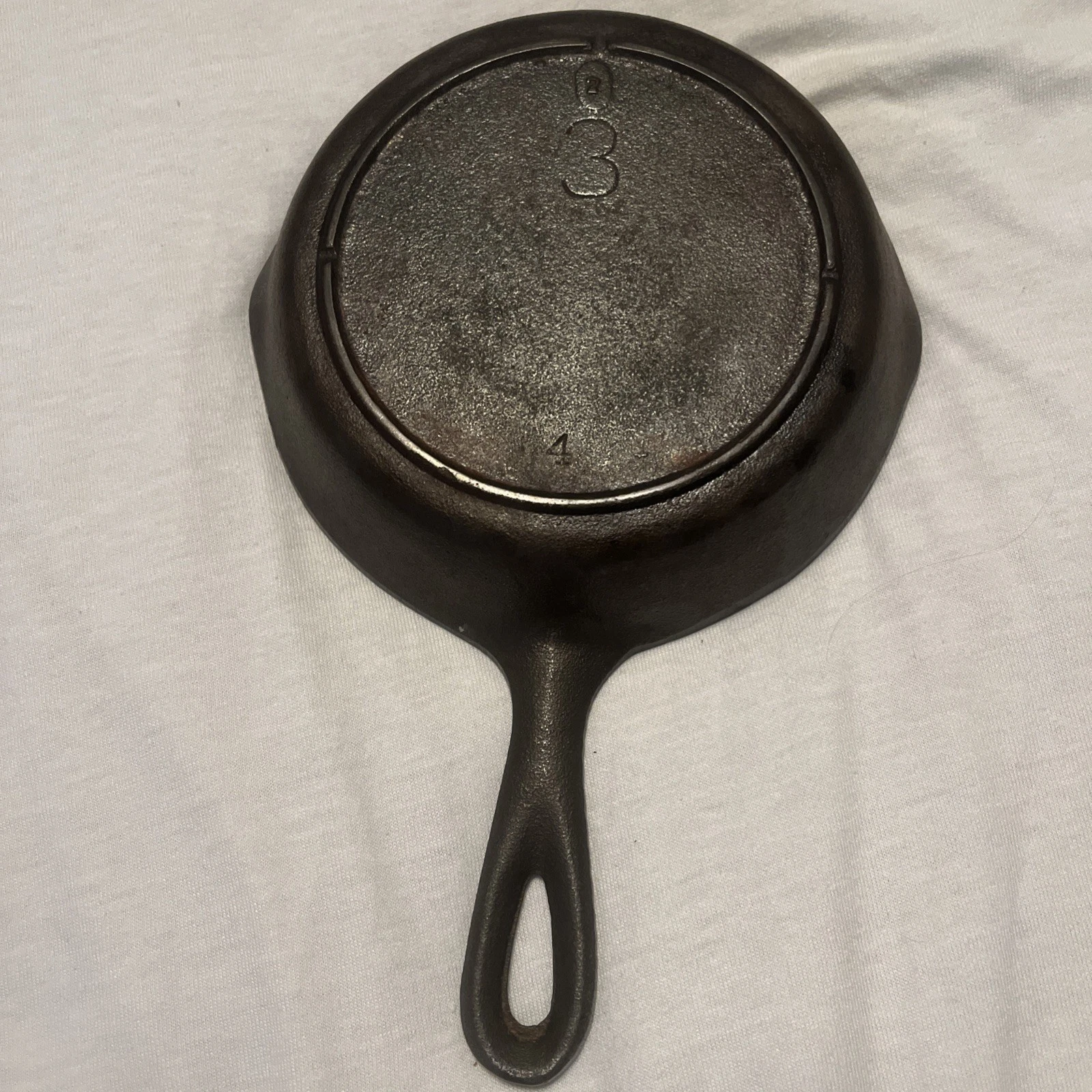 Lodge 3 Notch Number 3 Cast Iron Skillet