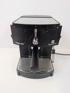 Magimix M150 Nespresso POD Kaffeemaschine mit Milchdampfstab funktionstüchtig.