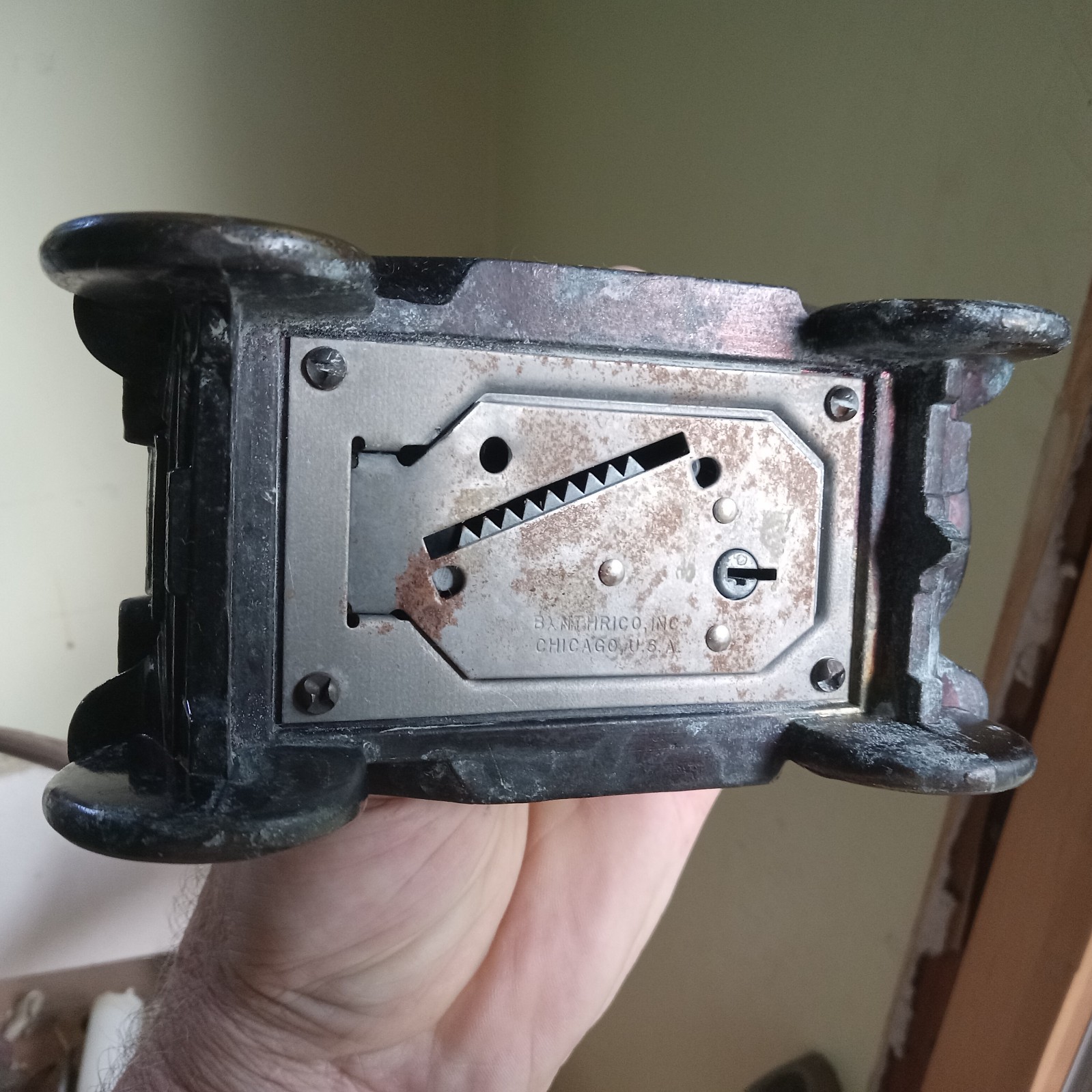 VINTAGE 1927 FORD MODEL T METAL ADVERTISING COIN BANK FROM SPRINGFIELD,OHIO