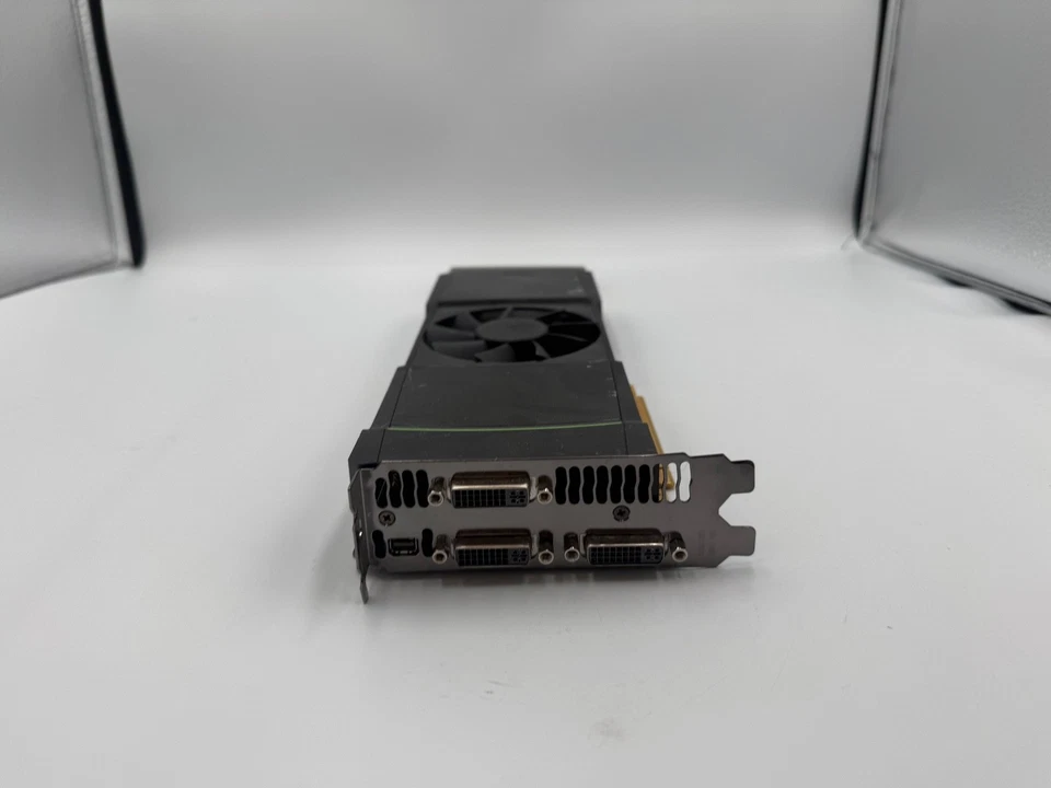 Dell 09NK8P 3GB PCI-E Nvidia GeForce GTX 590 Video Card - Image 3 of 4
