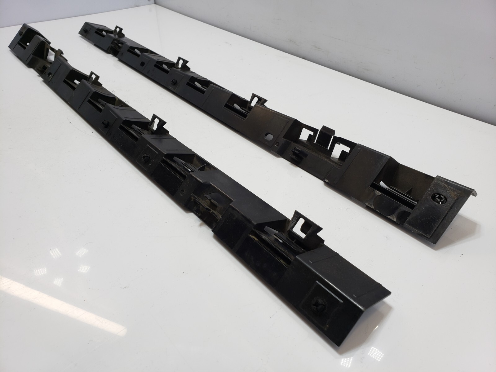 ✅ 10-14 OEM Rolls-Royce Ghost RR4 Rear Left Right Side Rocker Panel Bracket