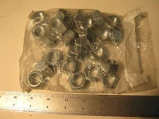 25 pc 5/8"-11 NC Grade 5 Nuts Zinc Plated, New