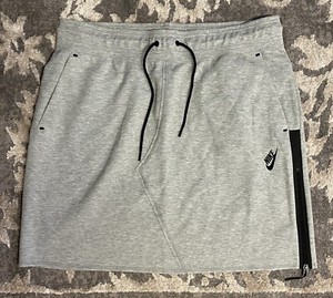 nike tech fleece skirt