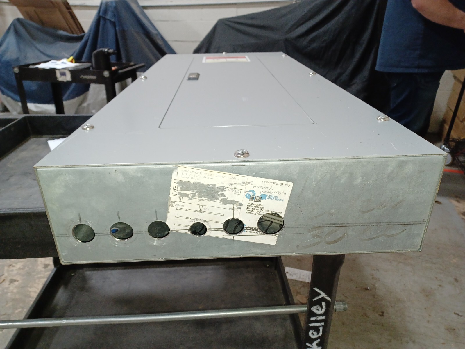square-d-main-lug-100amp-3p4w-30circuit-electric-panel-ebay