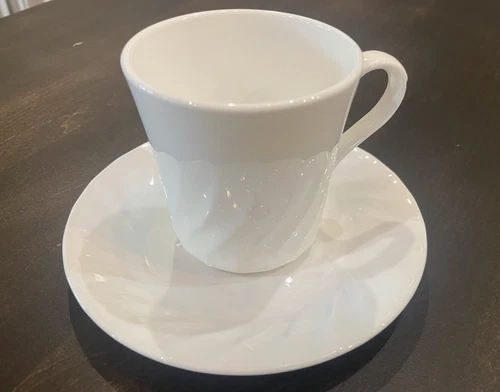 Set of 4 Corelle Corning Enhancements White Swirl Cup & Saucers 8-pcs Coffee Tea