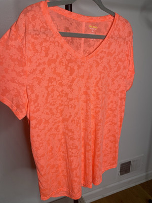 Tek Gear Essential Gear Women's Orange Camo V-Neck Tee Lightweight Stretch XL