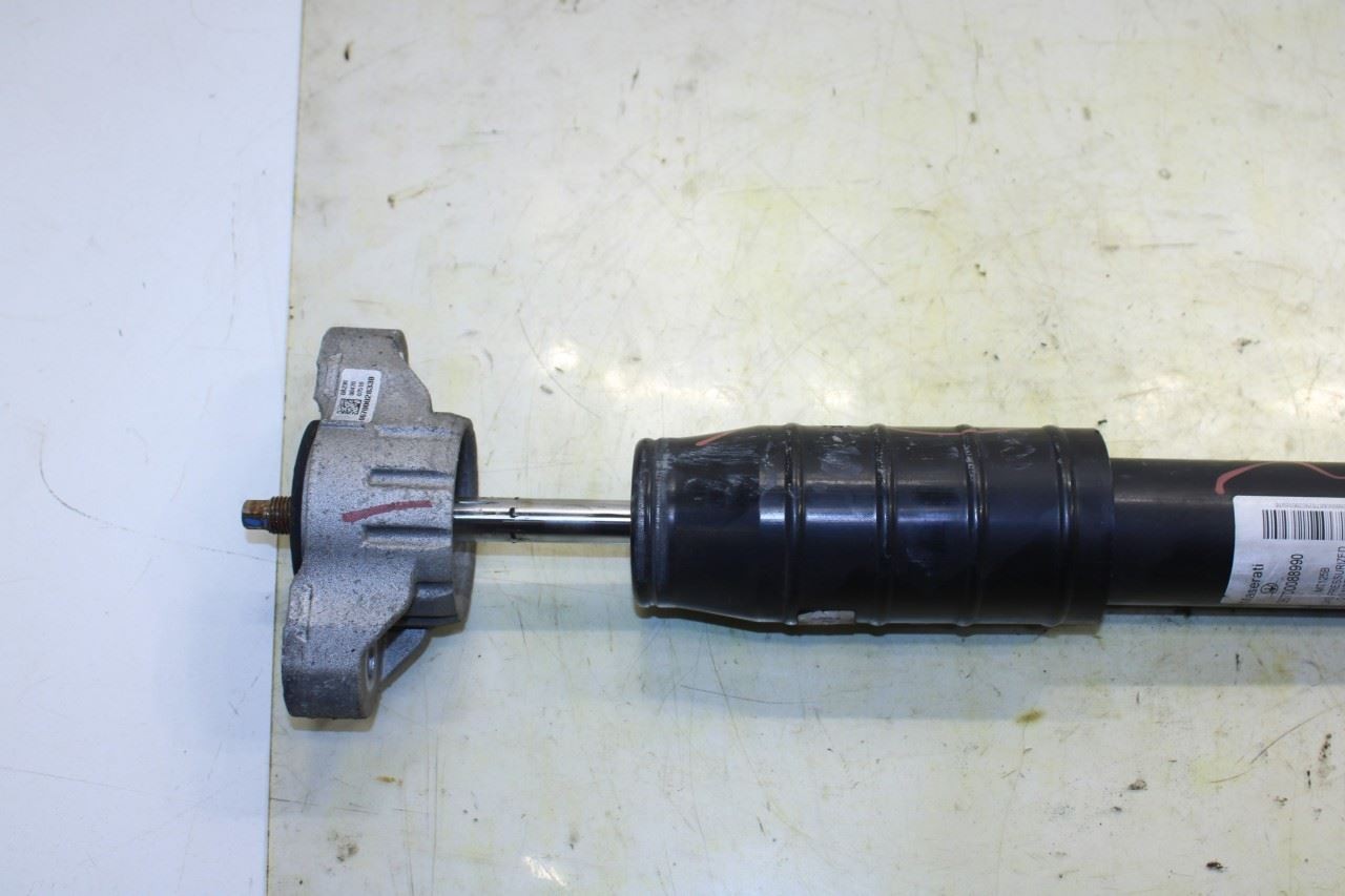 2017-21 Maserati Ghibli 3.0L RWD Rear Passenger Right Side Shock Strut Absorber