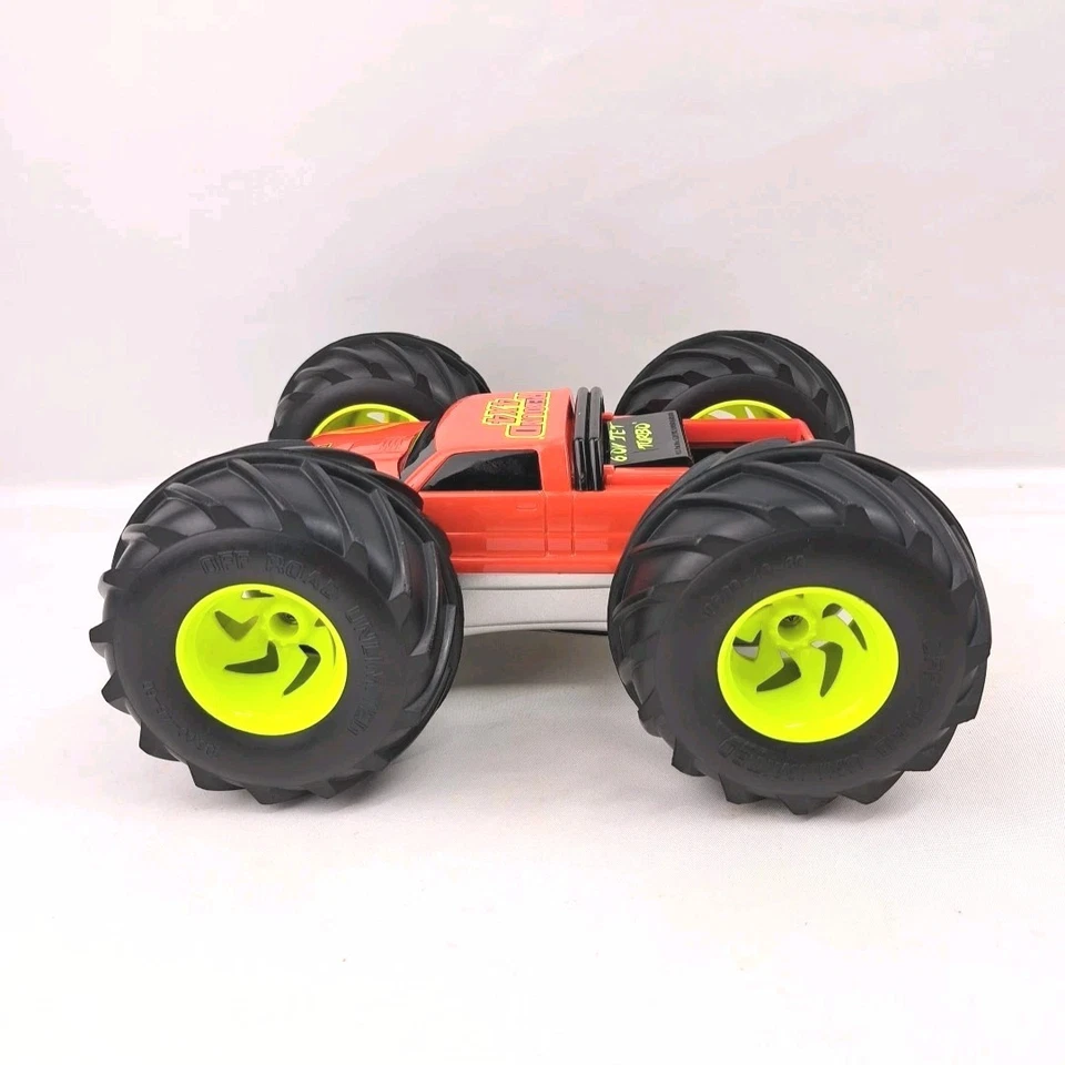 Tyco RC Rebound 4x4 Stunt Vehicle Jet Turbo Rechargeable Battery Pack No Remote - Image 4 of 4