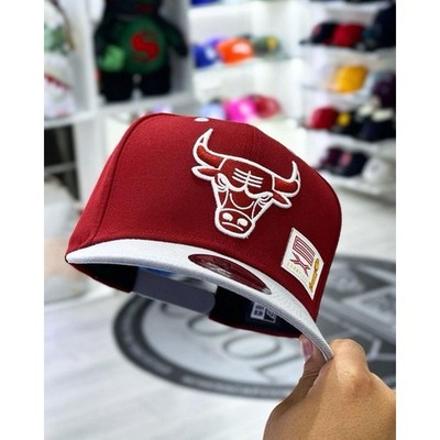 Chicago Bulls 9FIFTY Style Snapback Cap Embroidered Red White Hat