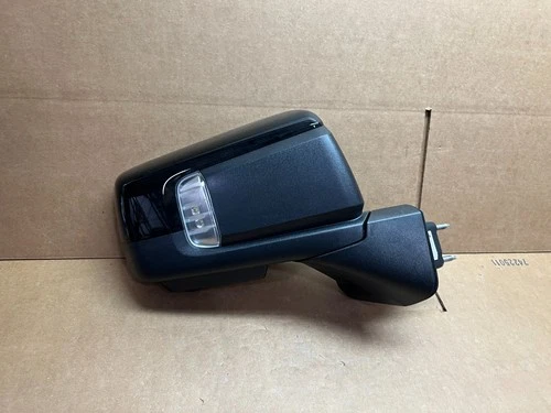 OEM 2019-2023 SILVERADO SIERRA 1500 DOOR / SIDEVIEW MIRROR WITH CAMERA RIGHT RH