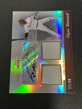 2011 Topps Tribute - Autograph Dual Relics Ryan Howard #TADR-RH /99 (AU, MEM)
