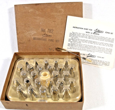 Vintage Ateco Decorating Tube Set No 782 in original box, 26 tips & Instructions