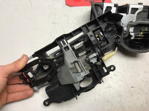 09-15 BMW 750 F01 F02 F07 DELANTERO DERECHO CIERRE SUAVE PUERTA PESTILLO MOTOR MANIJA CONJUNTO - Imagen 2 de 12