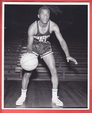 1964  MINNESOTA  GOLDEN GOPHERS   8 X 10  GLOSSY   ARCHIE CLARK   FROSH