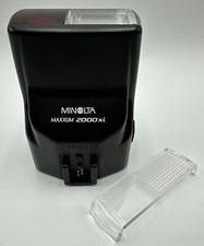 Minolta Maxxum 2000XI Shoe Mount Flash With Wide Angle Diffuser