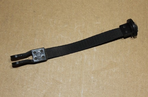 GENUINE ORIGINAL BMW E30 M3 325 E28 M5 535 GLOVE BOX JOINT LINK STRAP HOLDER OEM - Picture 5 of 7