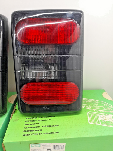 COPPIA FanalI PosteriorI DX SX Renault Trafic 1994 /01 VALEO 085737/085736 - Imagen 3 de 8