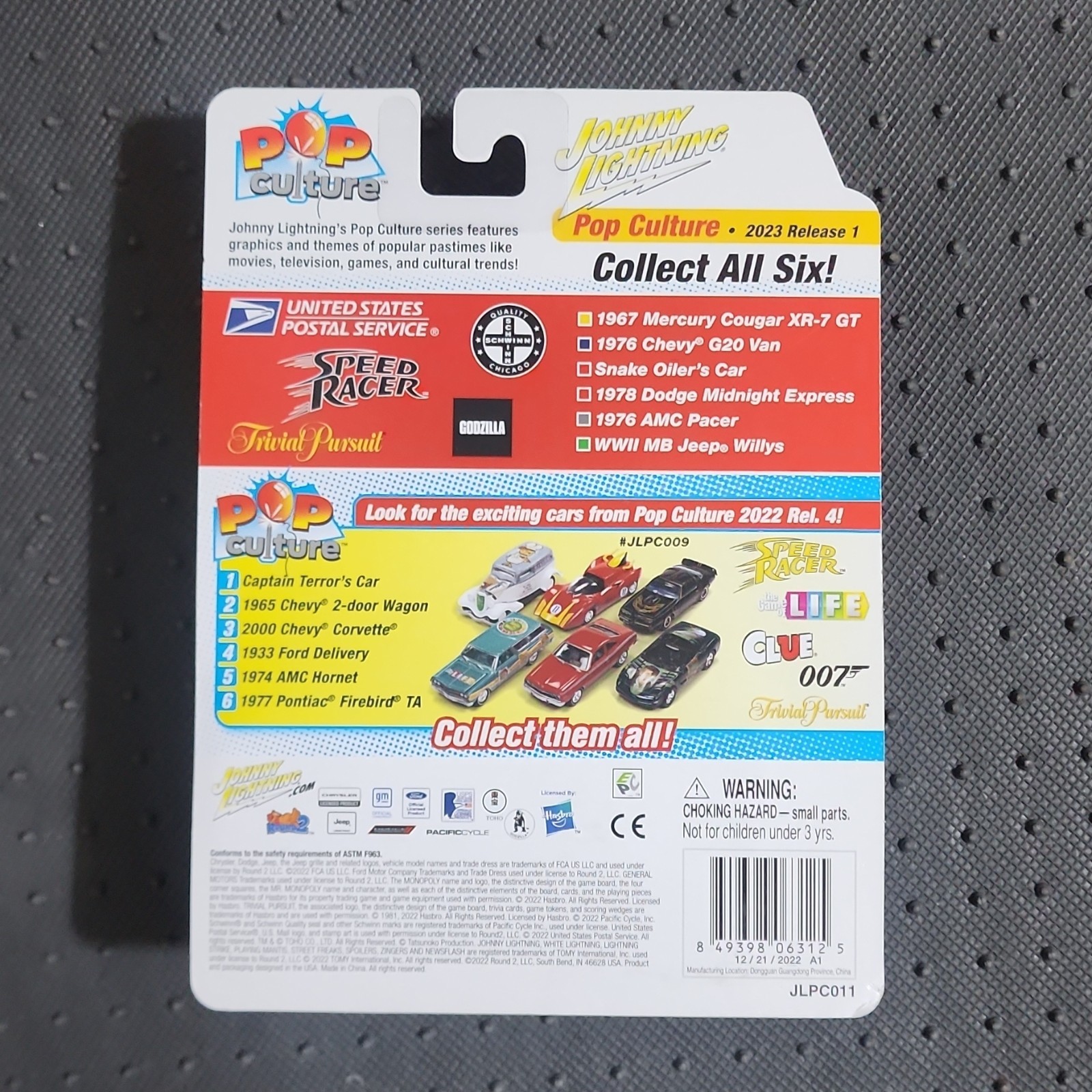 Johnny Lightning Pop Culture '76 Chevy G20 Van Schwinn BMX 1:64 Diecast thumbnail 2