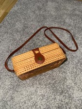 Summer Woven Straw Crossbody Bag EXCELLENT condition/ Plenty space inside