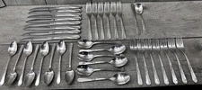 Spring Flower Pattern WM Rogers & Son Flatware 37 Piece Set Silverplate