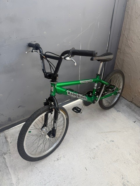 Haro Shredder BMX Bike Green 20' Freestyle bike Bicycle Haro Rides