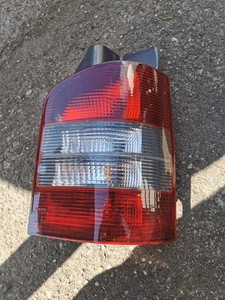 Rückleuchte Rücklicht rechts 7H0945258A VW T5