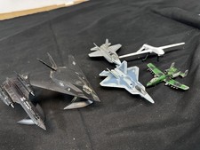 Lote de 6 aviones de combate militares diecast de metal vintage Maisto