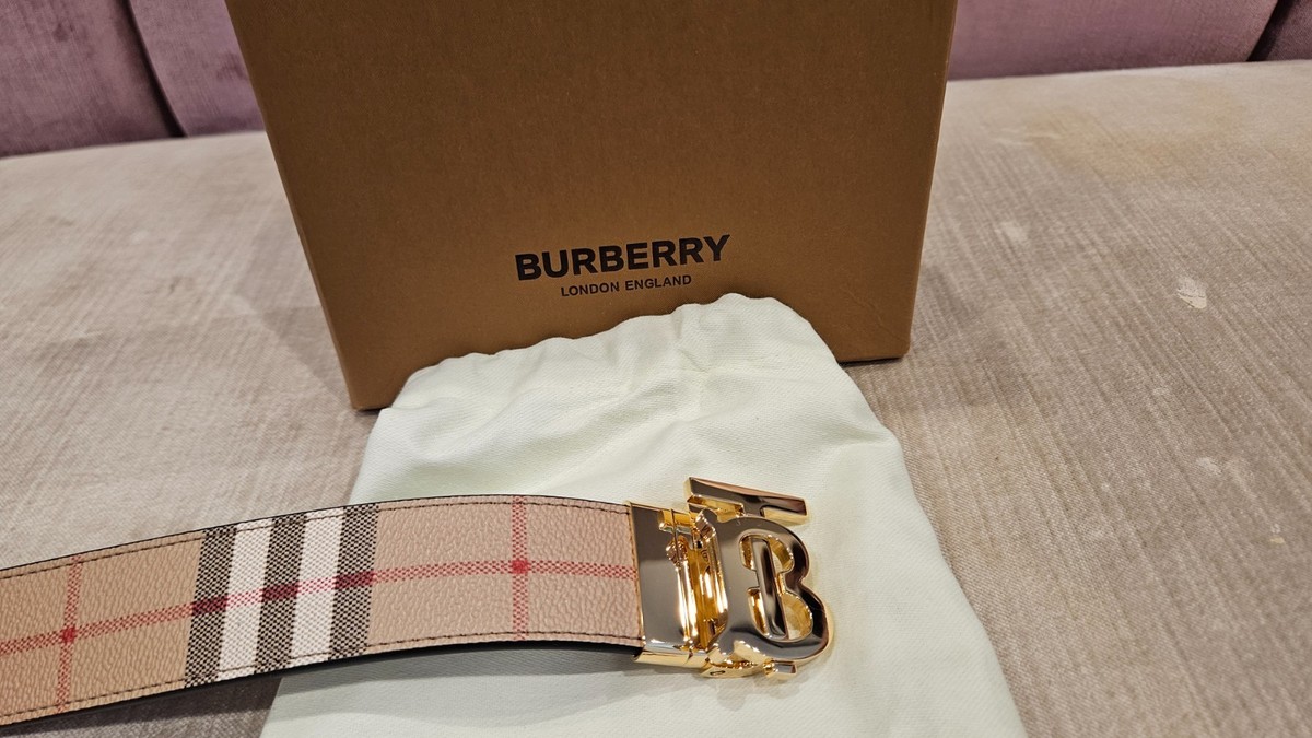 【新品未使用】Burberry Gold buckle leather belt Leather Reversible TB Belt in Black/tan/light gold - Men