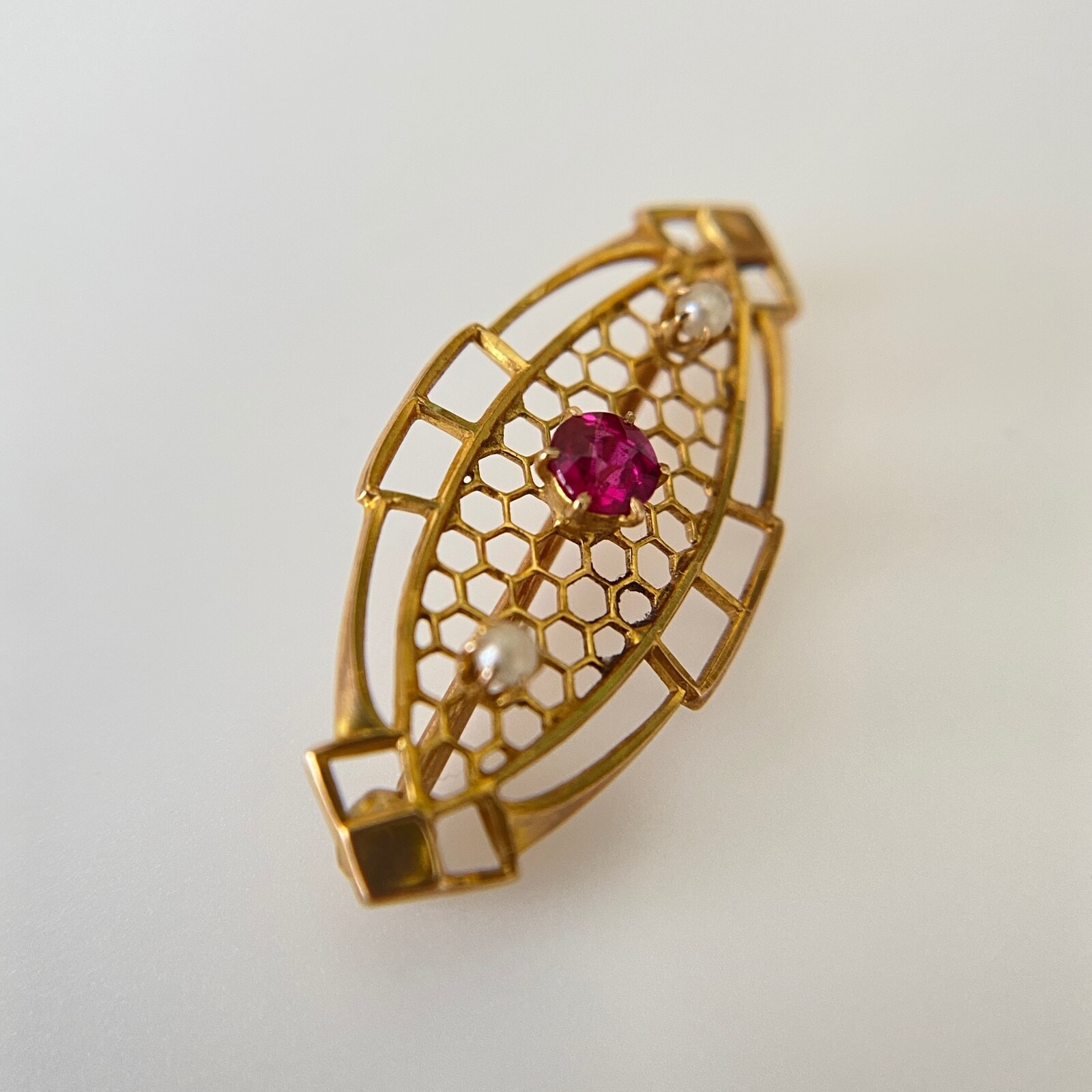 Vintage 10k Solid Yellow Gold Ruby Seed Pearl Det… - image 2