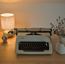 Consul 2226 typewriter thumbnail