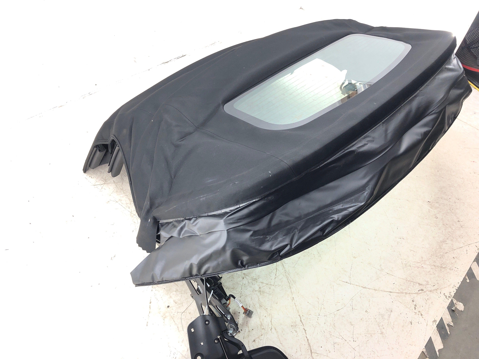 2020-2023 ASTON MARTIN VANTAGE ROADSTER CONVERTIBLE ROOF SOFT TOP BLACK OEM