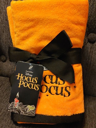 Disney Hocus Pocus Towels Orange Bathroom Kitchen Halloween Hand 2 Pack NWT - Picture 1 of 7