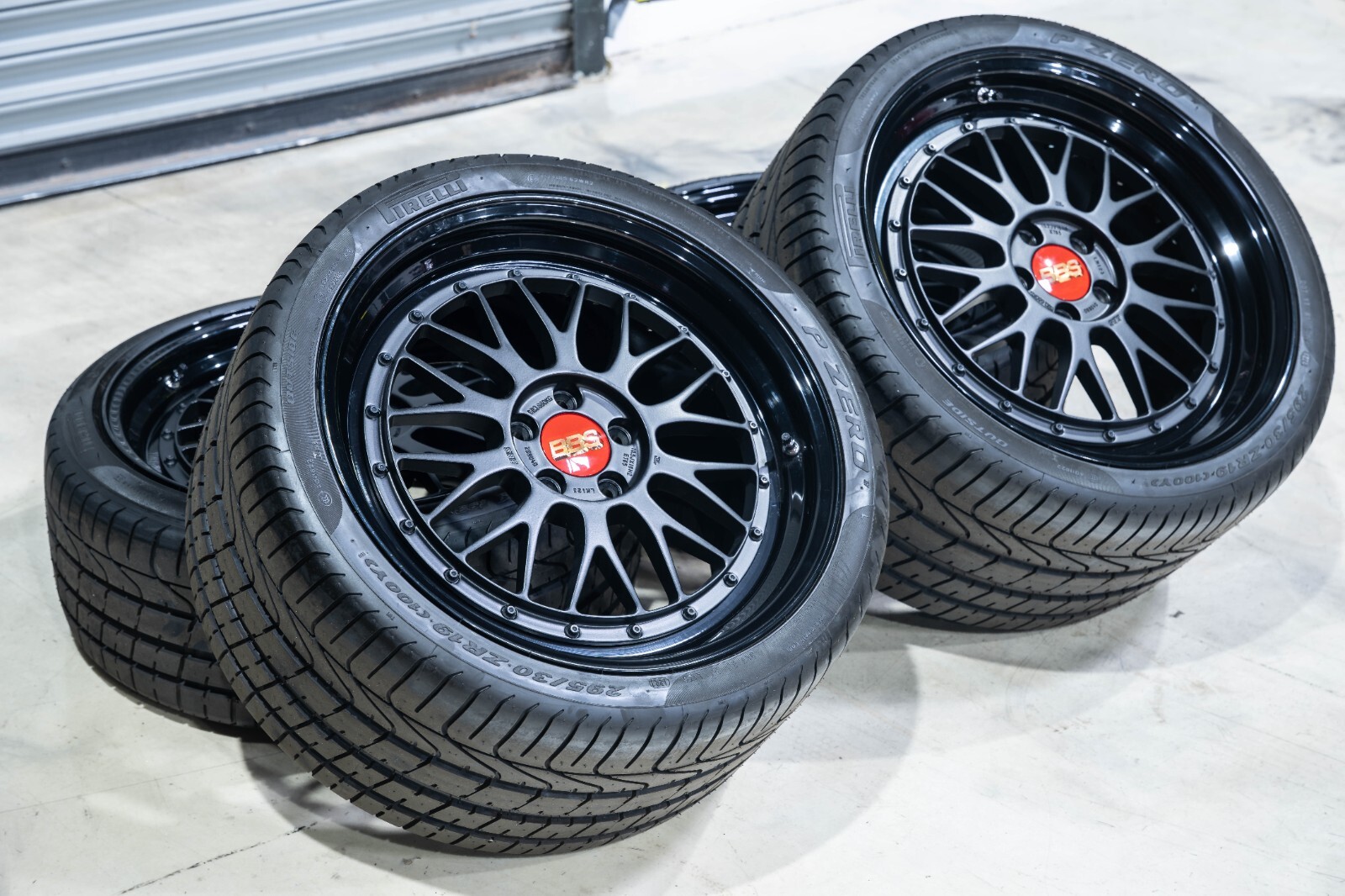 BBS LM Wheels for Ferrari Testarossa 512 TR - 19x10/19x12 with Pirelli Tires