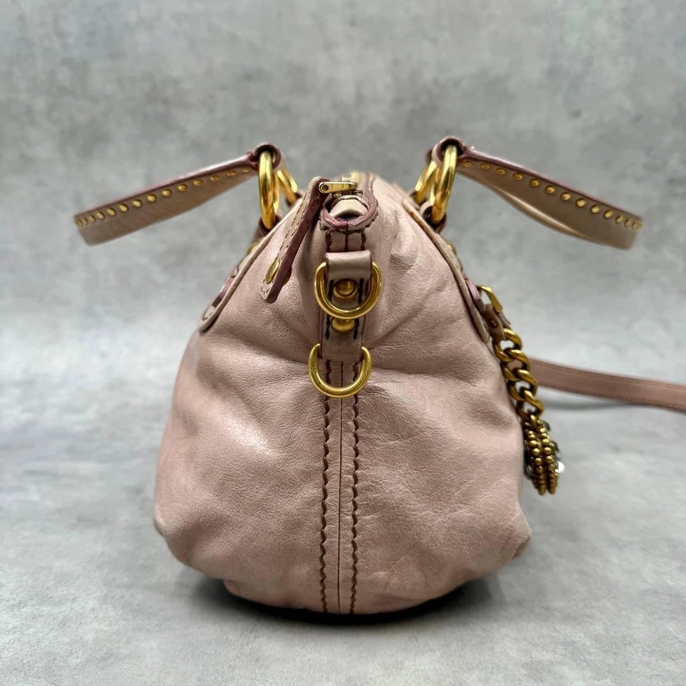Bolso de Mano MIU MIU Tachonado de 2 Vías con Dije de Corazón Rosa Beige Y2K De Colección Usado Japón Foto 4 de 4