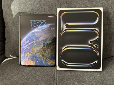 Apple iPad Pro 11  M4 (2024) 256GB Silber Wi-Fi + Cellular 5G 