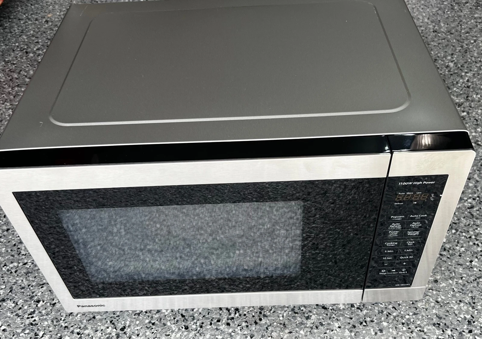 Panasonic NN-SB658S 1.3 Cu Ft 1100W Countertop Microwave New Open Box Scratch
Opens in a new window