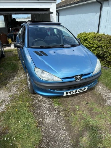 Peugeot 206 1.4 Met Blue  Low Mileage - Picture 2 of 10