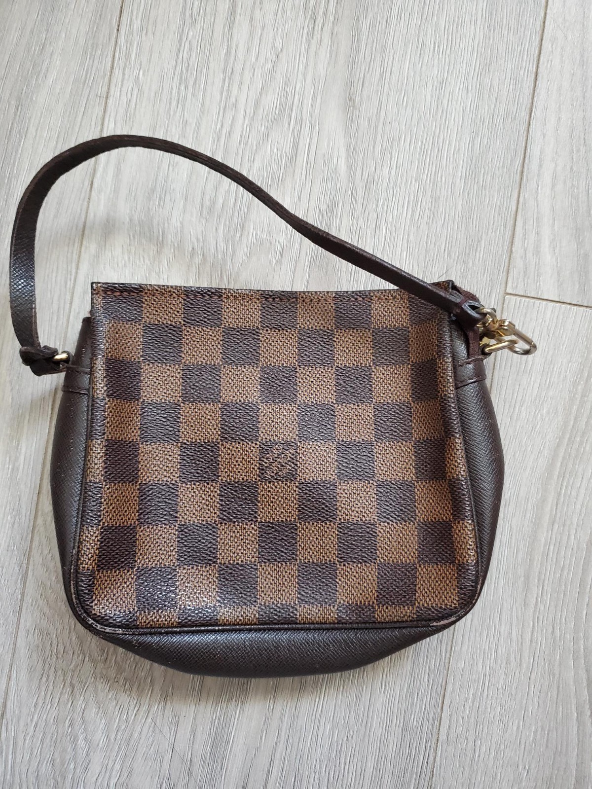 Louis Vuitton Truth makeup Makeup Cosmetics Accessory pouch Damier Brown