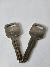 COLE KEY BLANK B53 UNCUT N.O.S. FITS GM SET OF 2 (X143)