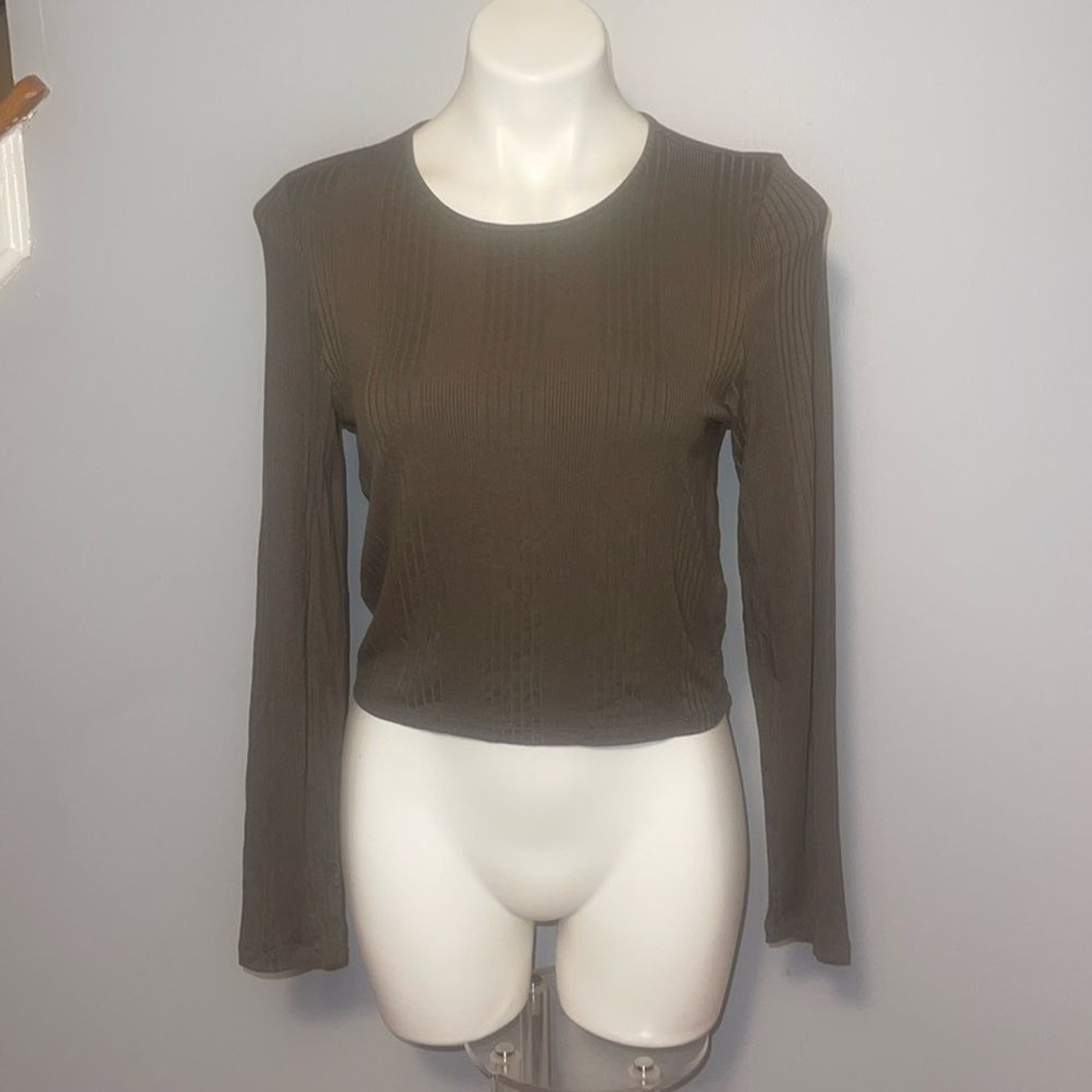 Tommy Jeans Amherst Knit ladies long sleeve ribbed crop top with open back. NWT. thumbnail 2
