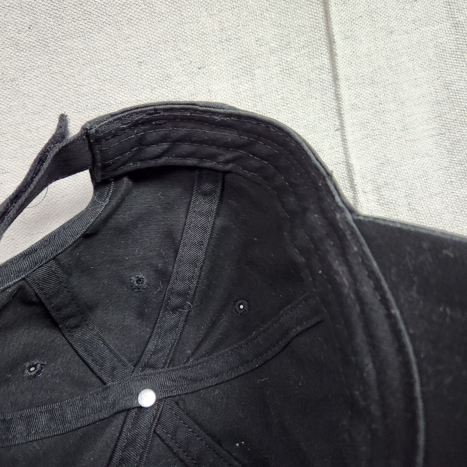 Levis Cap Hat Strap Back Adjustable Black Red Emb… - image 9