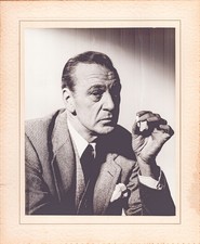 GARY COOPER - INSCRIBED PHOTOGRAPH SIGNED