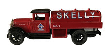 Ertl 1931 International Skelly Oil Company, Tanker Truck, NEW IN BOX